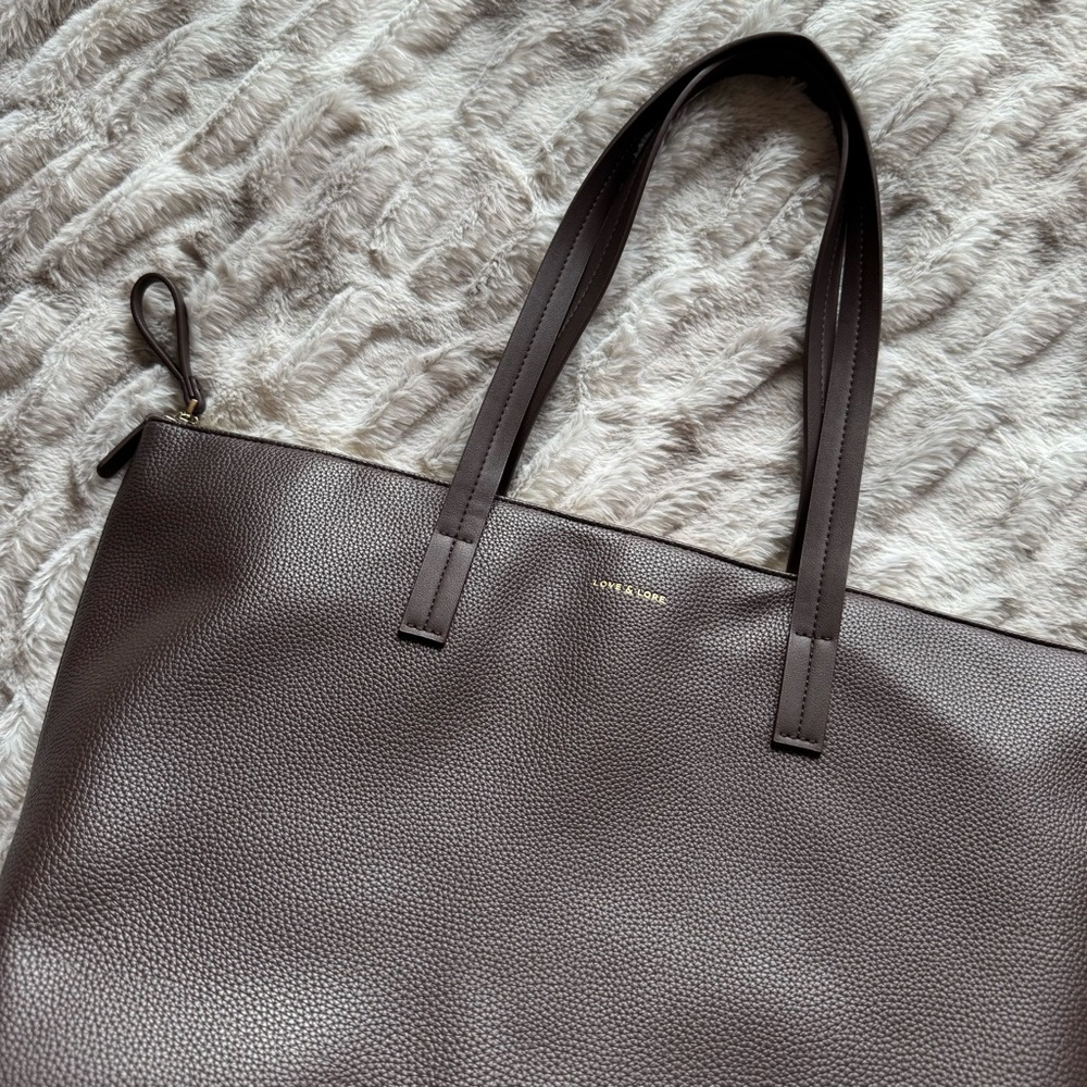 Love & Lore Chocolate Heather East-West Zip Tote